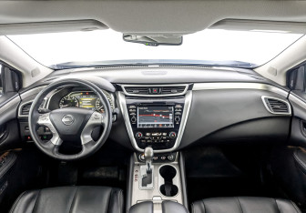 Подержанный автомобиль Nissan Murano Suv 2021 года (14 фото)