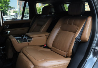 Подержанный автомобиль Land Rover Range Rover 2020 года (10 фото)