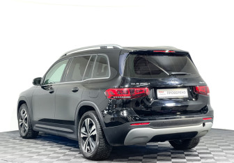 Подержанный автомобиль Mercedes-Benz GLB 2021 года (7 фото)
