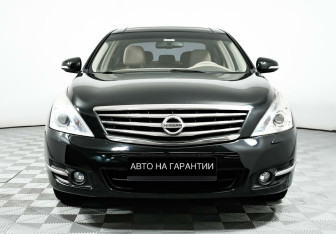 Подержанный автомобиль Nissan Teana 2012 года (2 фото)