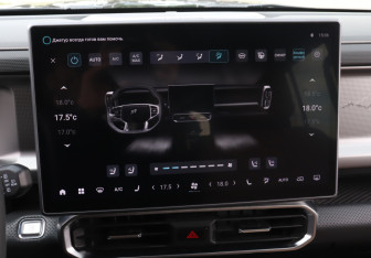 Подержанный автомобиль Jetour T2 2024 года (17 фото)
