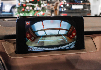 Подержанный автомобиль Mazda CX-9 2017 года (22 фото)