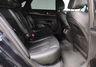 Подержанный автомобиль Kia K5 2021 года (11 фото)