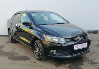 Подержанный автомобиль Volkswagen Polo Sedan 2013 года (3 фото)