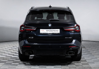 Подержанный автомобиль BMW X3 2022 года (6 фото)