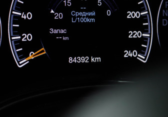 Подержанный автомобиль Jeep Grand Cherokee 2021 года (11 фото)