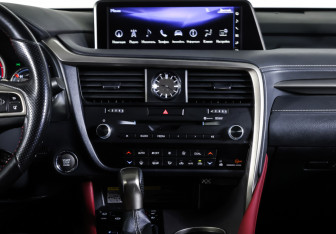 Подержанный автомобиль Lexus RX 2017 года (13 фото)