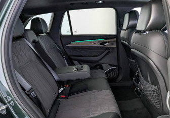 Новый Geely Monjaro 2025 (12 фото)