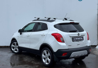 Подержанный автомобиль Opel Mokka 2013 года (3 фото)