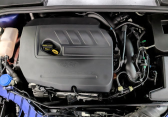 Подержанный автомобиль Ford Focus Hatchback 2017 года (9 фото)