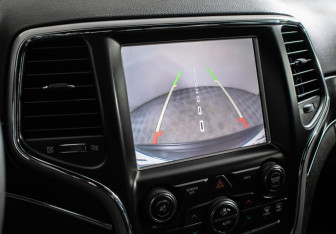 Подержанный автомобиль Jeep Grand Cherokee 2014 года (15 фото)