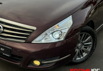 Подержанный автомобиль Nissan Teana 2011 года (21 фото)