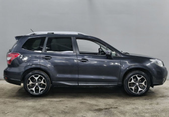 Подержанный автомобиль Subaru Forester Suv 2013 года (4 фото)