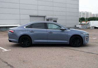 Подержанный автомобиль Geely Preface 2024 года (4 фото)