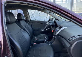 Подержанный автомобиль Hyundai Solaris Sedan 2013 года (19 фото)