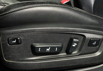 Подержанный автомобиль Lexus ES 2013 года (15 фото)