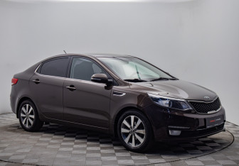 Подержанный автомобиль Kia Rio Sedan 2016 года (7 фото)