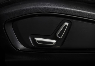 Подержанный автомобиль Geely Okavango 2020 года (17 фото)