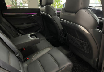 Подержанный автомобиль Geely Tugella 2022 года (23 фото)