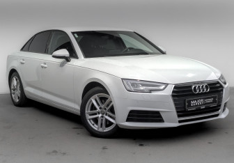 Подержанный автомобиль Audi A4 Sedan 2019 года (3 фото)