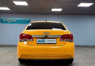 Подержанный автомобиль Chevrolet Cruze Sedan 2013 года (6 фото)