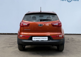 Подержанный автомобиль Kia Sportage 2011 года (6 фото)