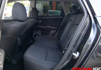 Подержанный автомобиль Mazda 3 Hatchback 2007 года (8 фото)