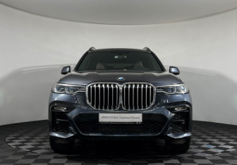 Подержанный автомобиль BMW X7 2020 года (3 фото)
