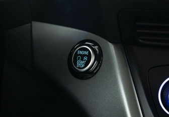 Подержанный автомобиль Ford Kuga 2019 года (10 фото)