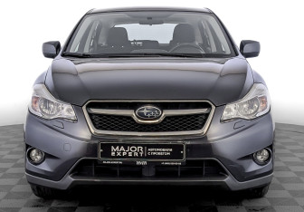 Подержанный автомобиль Subaru XV 2012 года (2 фото)