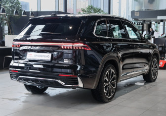 Подержанный автомобиль Geely Monjaro 2025 года (4 фото)