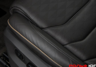 Подержанный автомобиль Volkswagen Touareg 2019 года (15 фото)