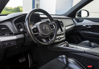Подержанный автомобиль Volvo XC90 2019 года (9 фото)