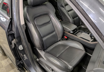 Подержанный автомобиль Exeed LX 2022 года (23 фото)