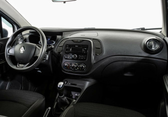 Подержанный автомобиль Renault Kaptur 2018 года (7 фото)