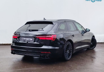 Подержанный автомобиль Audi A6 Wagon 2019 года (8 фото)