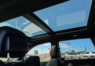 Подержанный автомобиль Jeep Grand Cherokee 2014 года (16 фото)