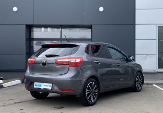 Подержанный автомобиль Kia Rio Hatchback 2013 года (5 фото)