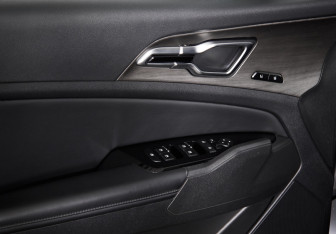 Подержанный автомобиль Kia Sportage 2023 года (16 фото)