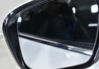 Подержанный автомобиль Nissan X-Trail 2018 года (10 фото)