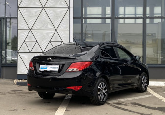 Подержанный автомобиль Hyundai Solaris Sedan 2016 года (5 фото)