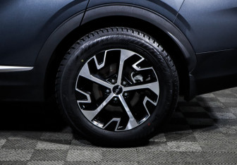 Подержанный автомобиль Kia Sportage 2022 года (15 фото)