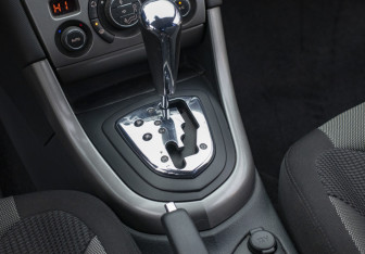 Подержанный автомобиль Peugeot 308 Hatchback 2009 года (19 фото)