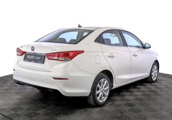 Подержанный автомобиль Changan Alsvin 2023 года (5 фото)