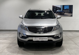 Подержанный автомобиль Kia Sportage 2013 года (2 фото)