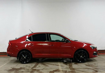 Подержанный автомобиль Skoda Rapid Liftback 2021 года (4 фото)