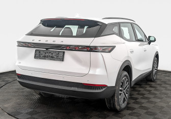 Новый Omoda C7 2025 (2 фото)