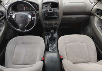Подержанный автомобиль Hyundai Santa Fe 2008 года (10 фото)