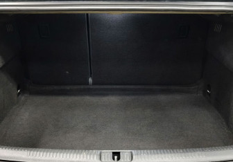 Подержанный автомобиль Audi A3 Sedan 2014 года (14 фото)