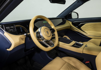 Подержанный автомобиль Voyah Free 2023 года (10 фото)